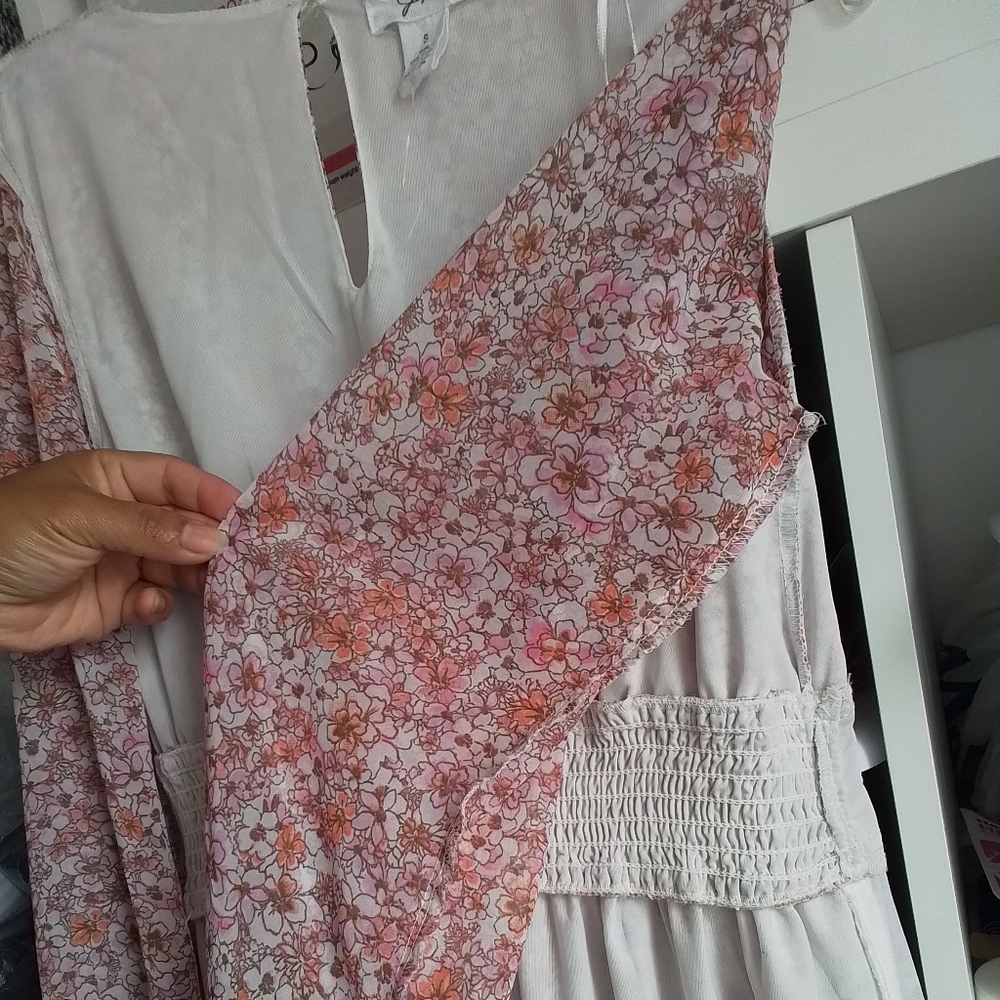 Japna Floral Tiered Long Sleeve Ilk Polyester Dress - Picture 10 of 16